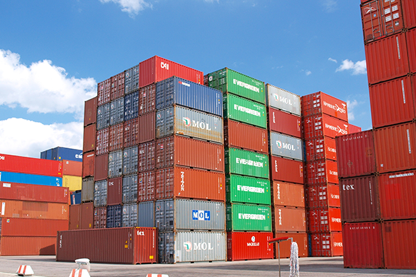 专家：中俄实行本币贸易结算可降低两国企业贸易的时间成本和交易成本