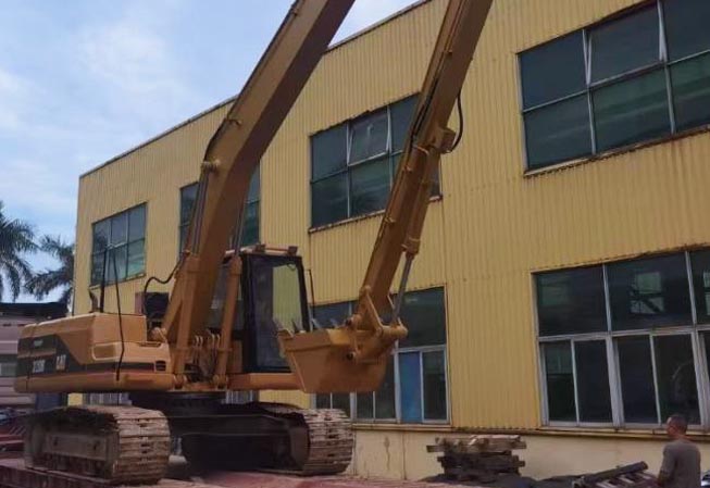 Ultra-long boom Order